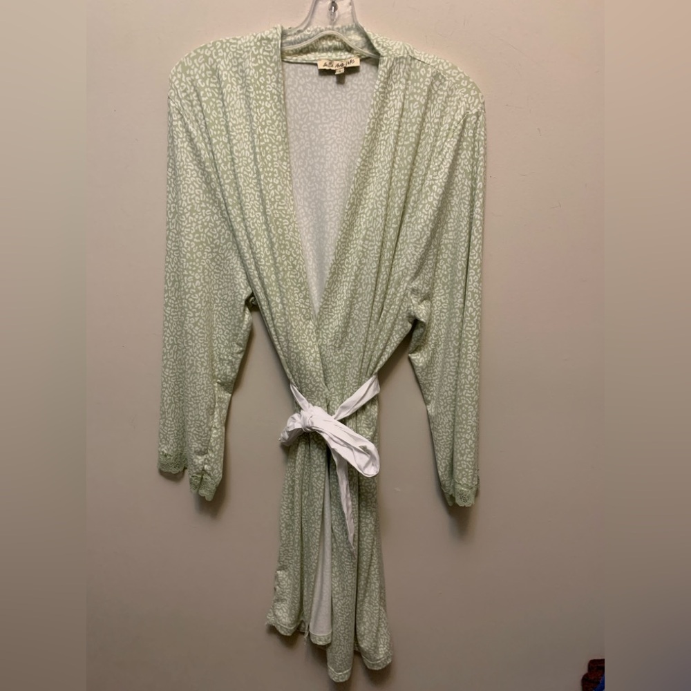BELLE VERE NOTTE Green and White Women's Robe